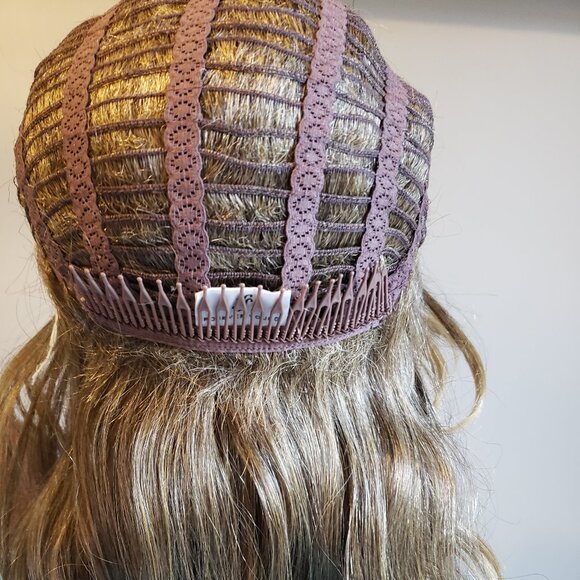 Beach Hair! 3/4 wig - Picture 9 of 11